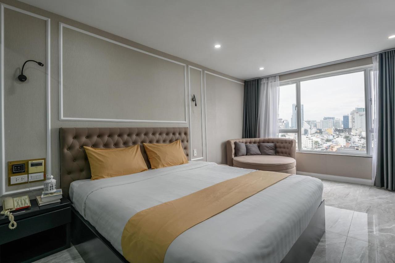 Cozrum Lux - The Arrivals Hotel Thành Pho Ho Chí Minh Esterno foto