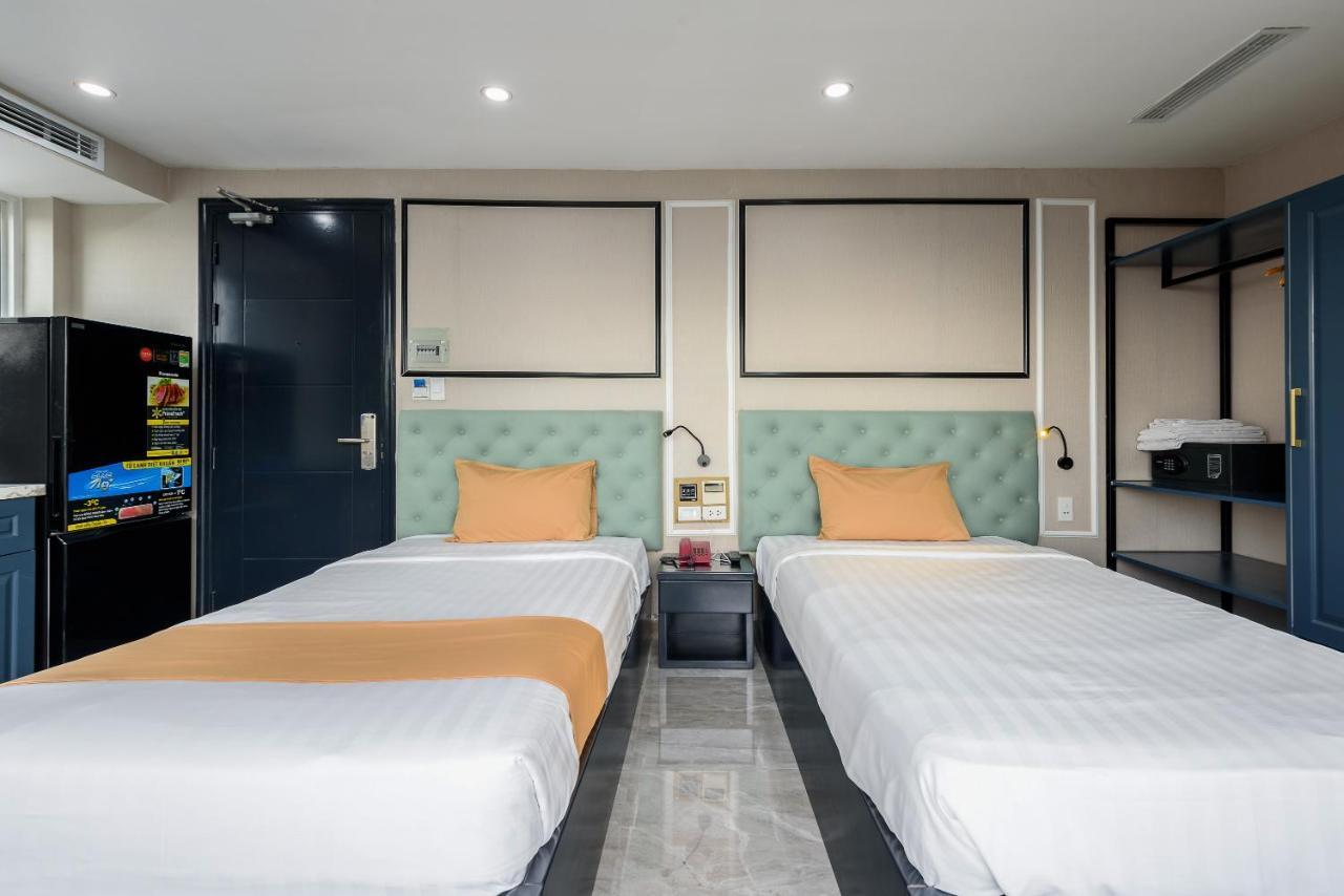 Cozrum Lux - The Arrivals Hotel Thành Pho Ho Chí Minh Esterno foto