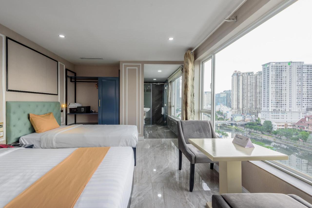 Cozrum Lux - The Arrivals Hotel Thành Pho Ho Chí Minh Esterno foto