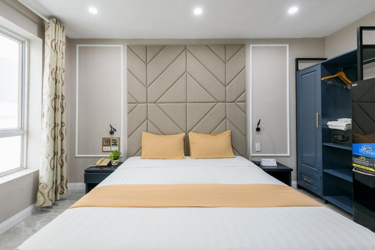 Cozrum Lux - The Arrivals Hotel Thành Pho Ho Chí Minh Esterno foto